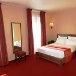 Hotel Capitole 3*