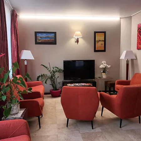 Capitole Hotel 3*