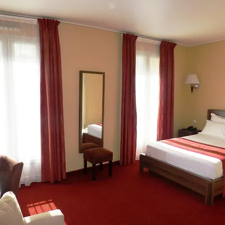 Capitole Hotel 3*
