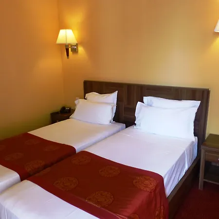 Capitole Hotell 3*