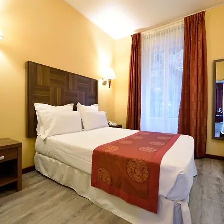 Hotel Capitole Beausoleil