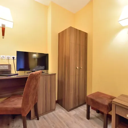 Capitole Hotel