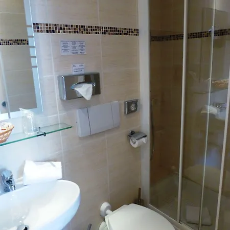 Capitole Hotel 3*