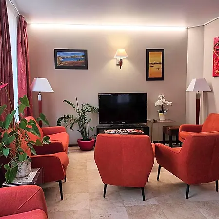 Capitole Hotel 3*