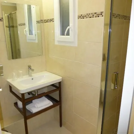 Hotel Capitole 3*