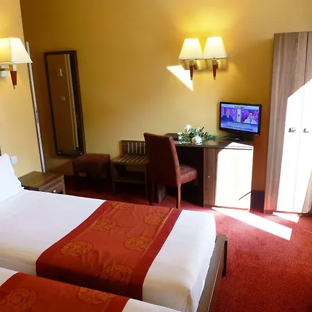 Hotel Capitole 3*