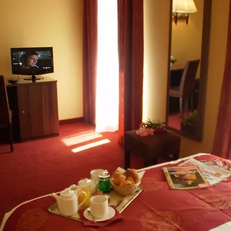 Capitole Hotel Beausoleil